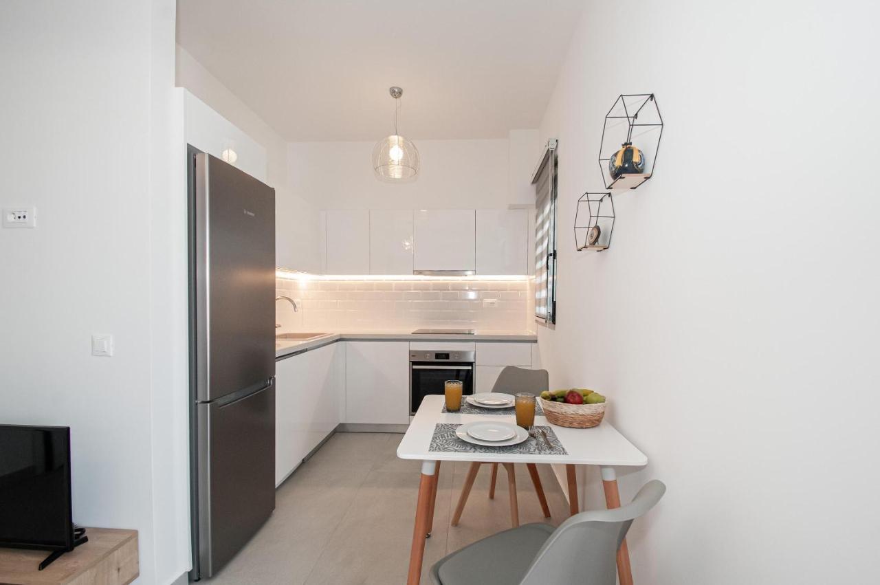 Anesis Town Apartments Rhodes City Esterno foto