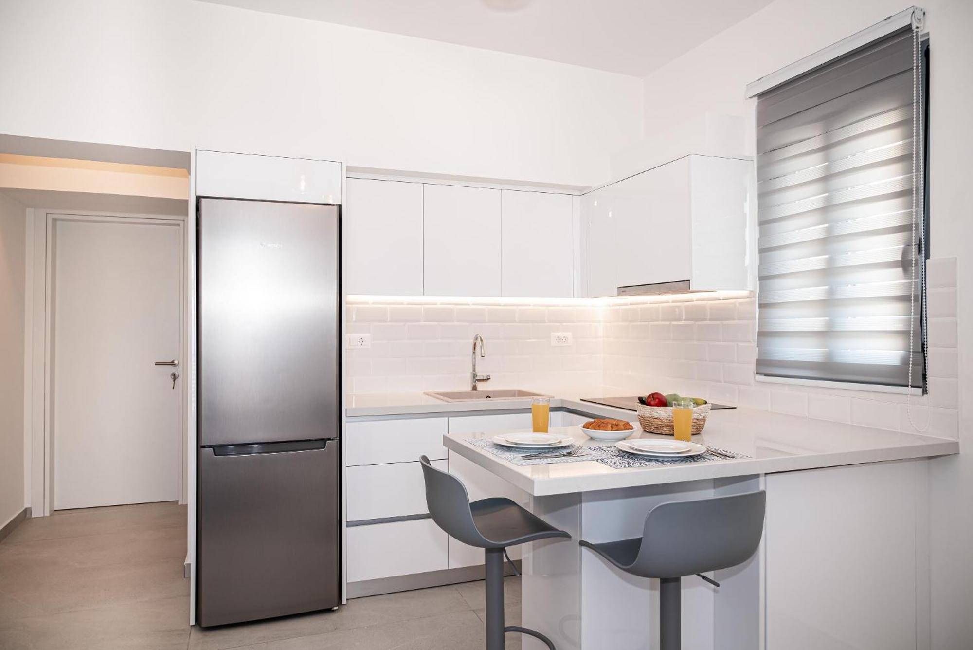 Anesis Town Apartments Rhodes City Esterno foto
