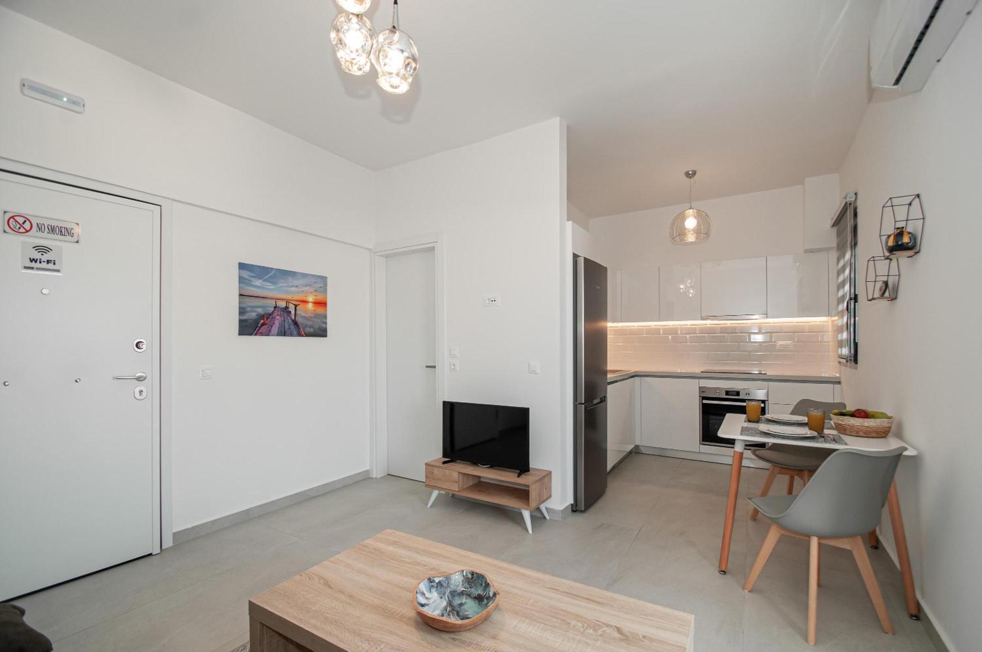 Anesis Town Apartments Rhodes City Esterno foto