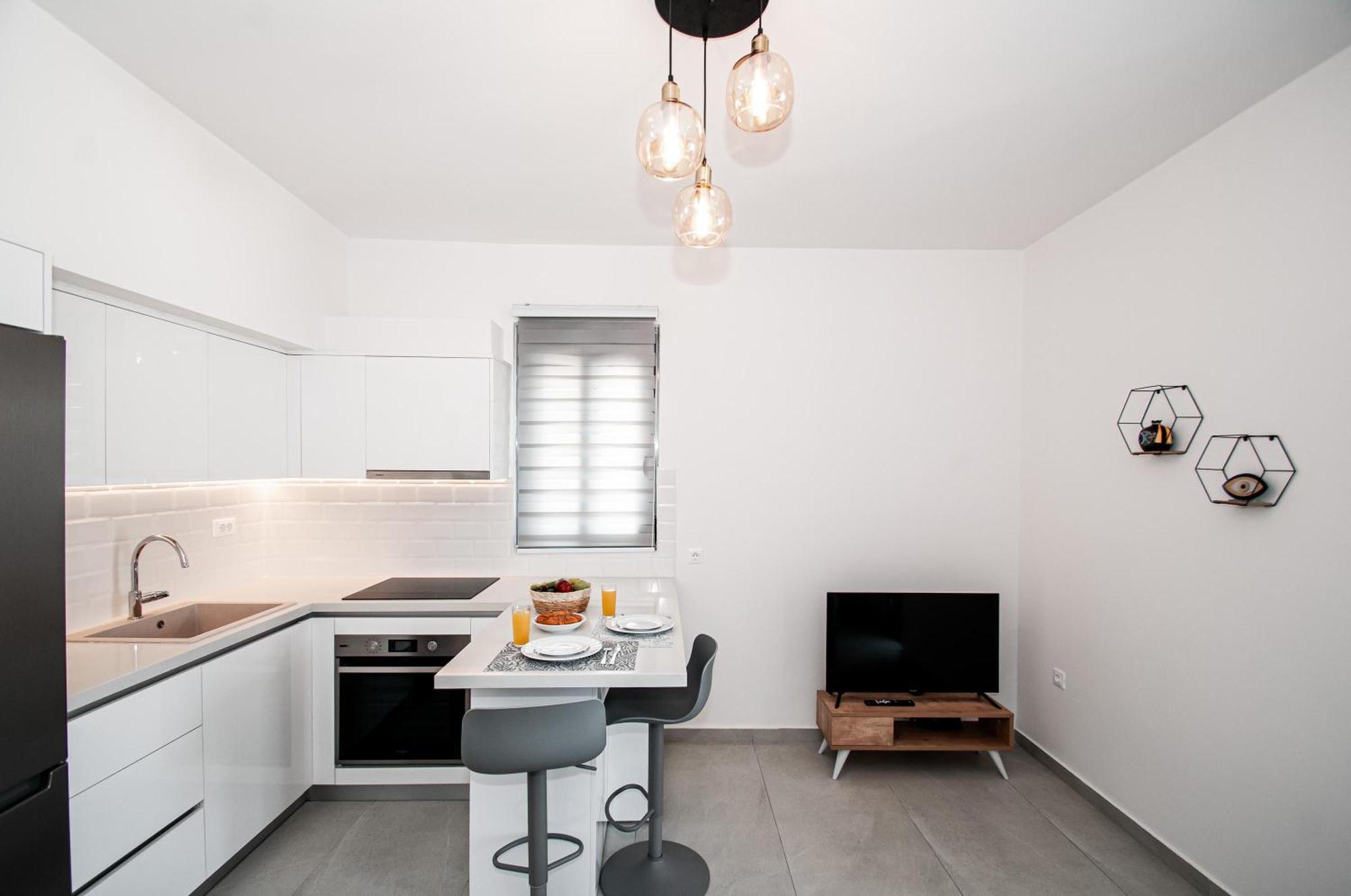 Anesis Town Apartments Rhodes City Esterno foto