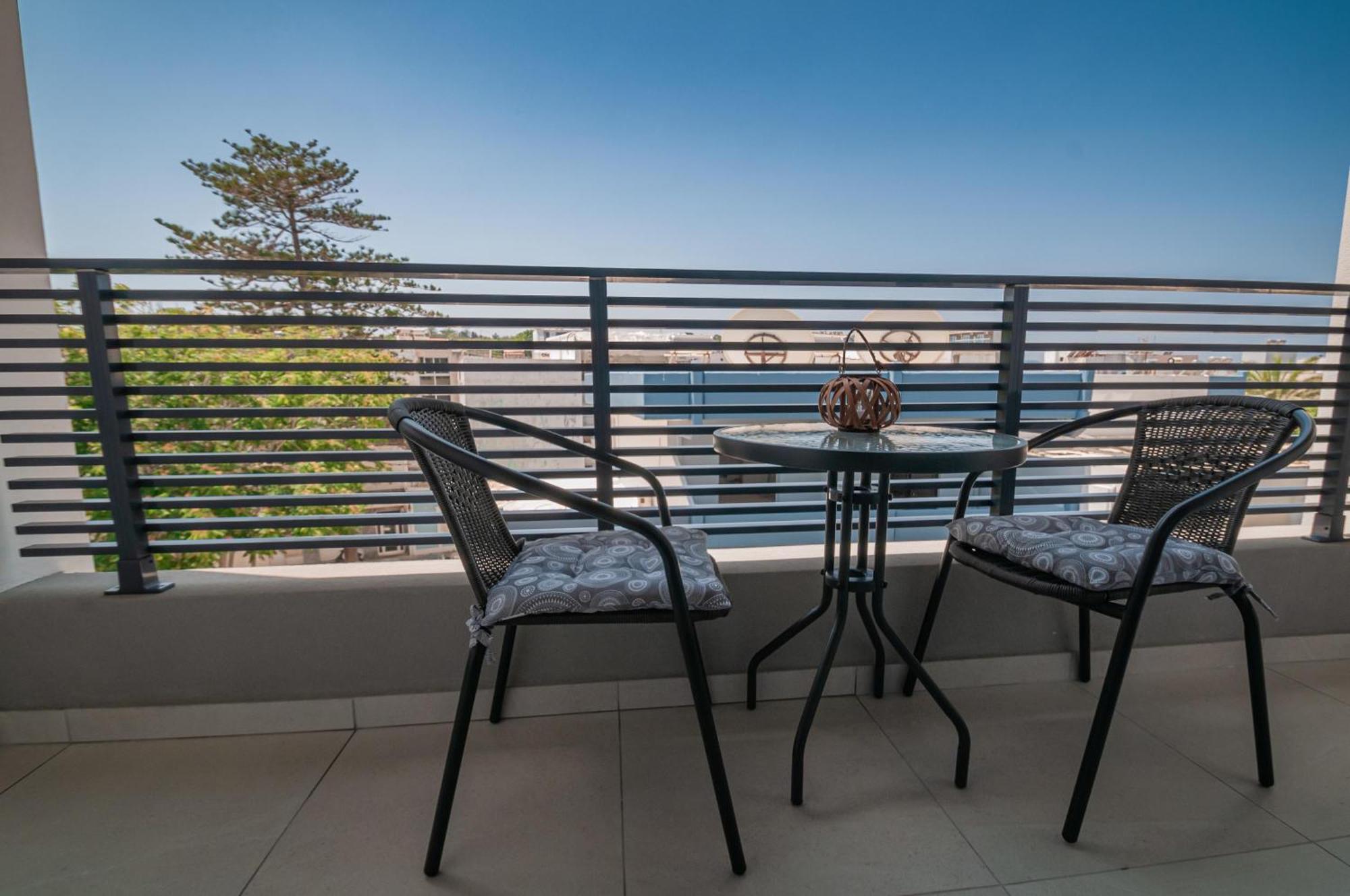 Anesis Town Apartments Rhodes City Esterno foto